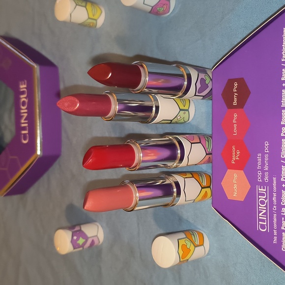 Clinique Lipstick Set of 4 Pop Treats New In Box - Picture 8 of 11